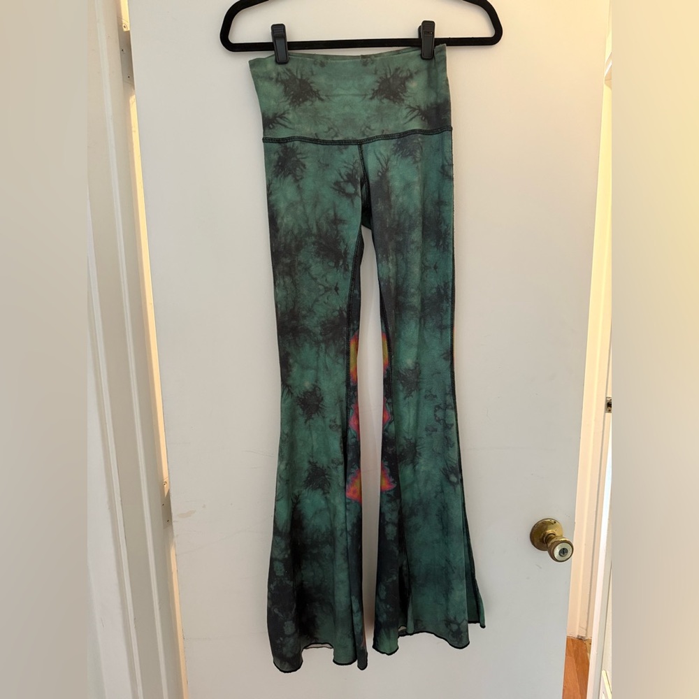 Teeki Green Tie-Dye Flare Pants / bell bottoms XS